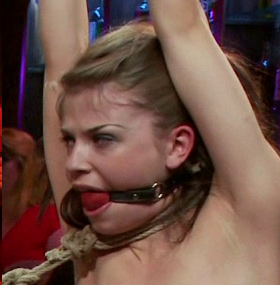 girl topless gagged ballgag gag baillon bondage