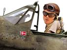 tennis-holger-rune-baby3-danemark-avion-pilote-casque-decollage-fly-drapeau-plane-vol