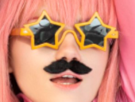carry-key-11-waifu-femme-cosplay-moustache-lunette-etoile