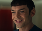 spock-startrek-sourire-psychopathe-ahi-bizarre-weird-profil-gauche