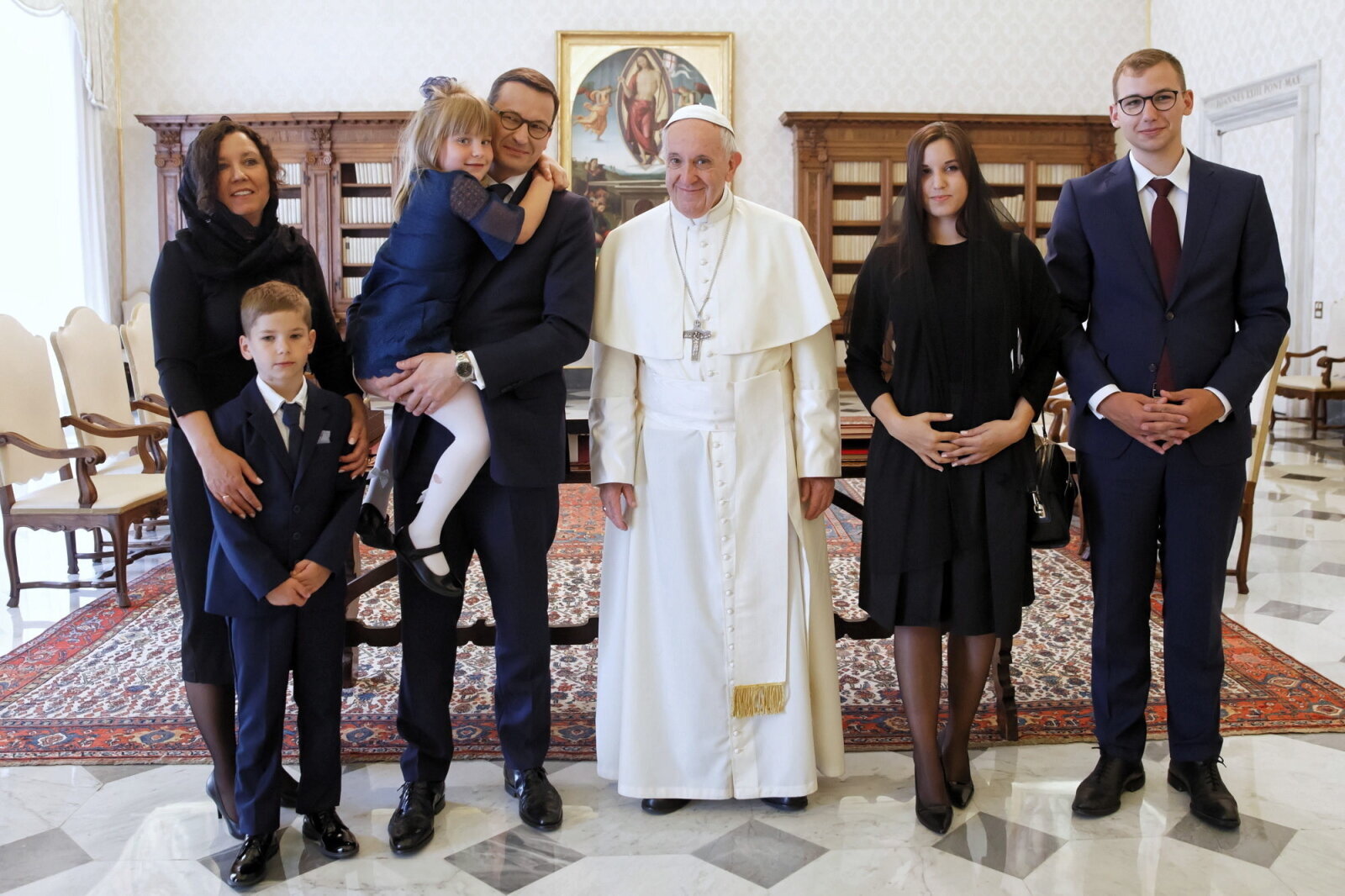 catholique droite pologne polak morawiecki pedophile pape immigration