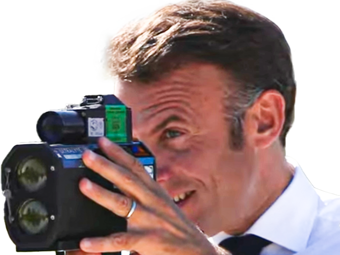 emmanuel macron radar sniper brigitte amende golem voiture automobiliste automobile gendarme gendarmerie permis point vitesse