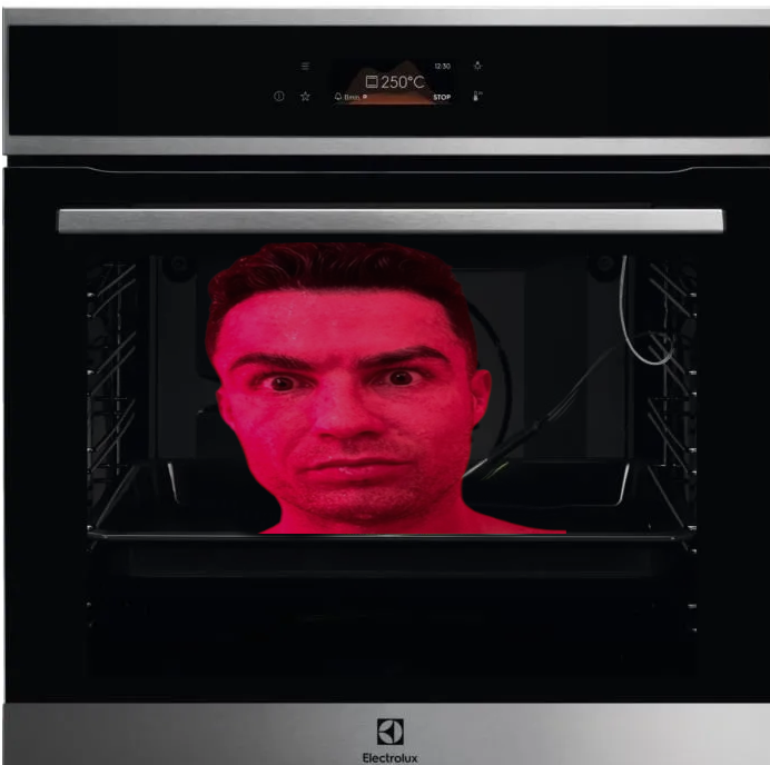 ronaldo rouge four cuis cuisson sauna tare cuisine