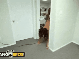 femme brouette levrette marche 4 pattes vehicule ecologique transport deplacement 530 cc bbc fuck nsfw