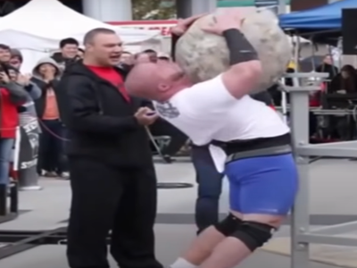 strongman chute pierre cailloux fail go muscu basic fit fitness park bodybuilder homme fort hernie