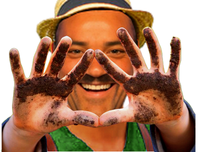 risitas jardinier terre potager jardin legume fruit terreau main chapeau merde triangle franc macon cash