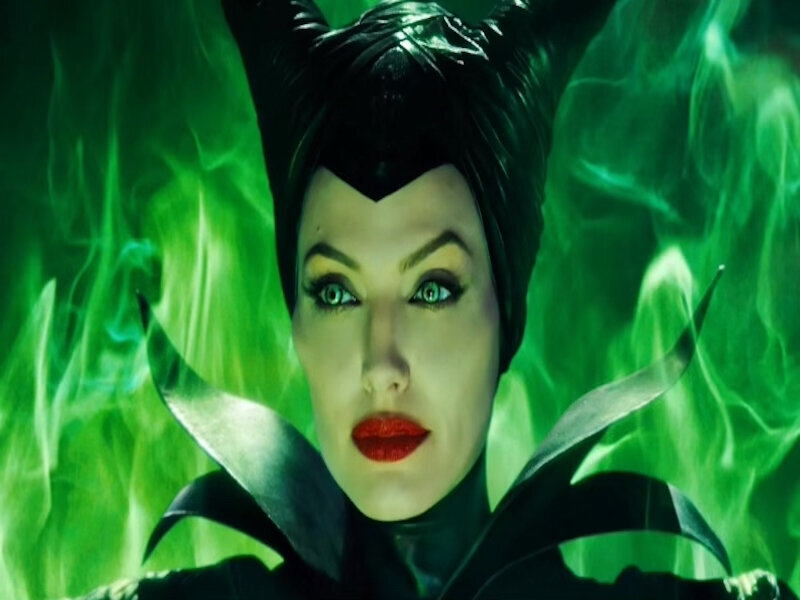 malefique angelina jolie sorciere disney rage colere wtf brigitte