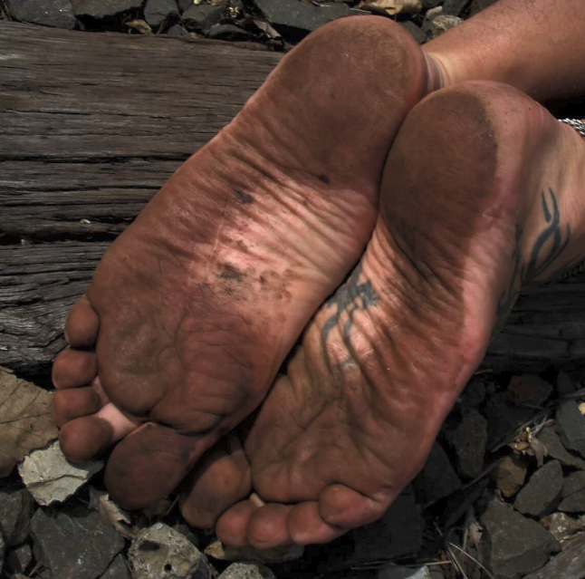 pieds sale makoto juri