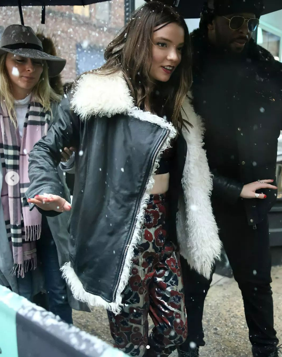 anya taylor-joy femme meuf fille