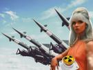 anya-taylor-joy-bombe-nucleaire-atomique-arme-destruction-guerre-terre-explosion