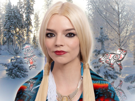 anya-taylor-joy-alaska-amerique-du-nord-froid-neige-fille-blonde-aurore-boreale-glacial