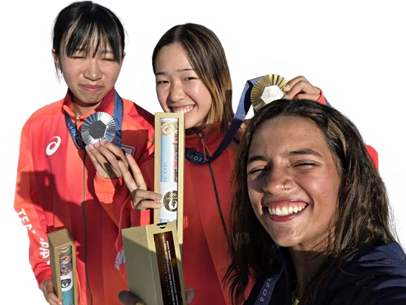 skateboard skate japonaise bresilienne medaille sourire coco yoshizawa rayssa leal liz akama selfie