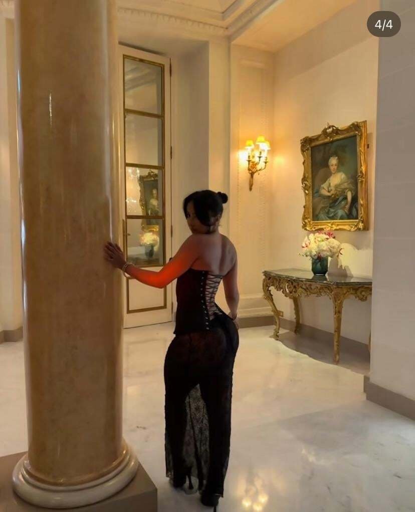 meuf fille femme cul ass seins boobs feet pied akirayass yasmina boukri marocaine maroc fitgirl