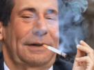 ad-laurent-tete-2-ouf-jesus-quintero-sommeil-fatigue-fume-drogue-clope-cigarette-tabac-nuage