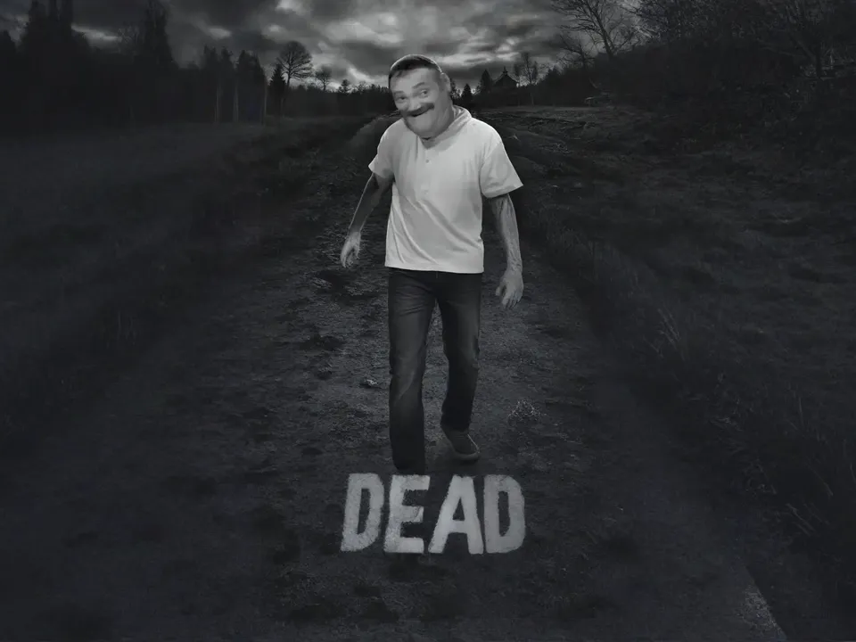 creepy halloween noir et blanc fou dingue tare risitas eggish fart oeuf pet horreur movie