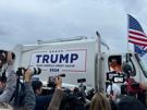 donald-trump-usa-garbage-voteur-voter-camion-poubelle-amerique-merica-murica-election-troll-biden-drapeau