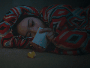 coreenne celestine seule triste larme memo ecriture nuit lee yul eum gif