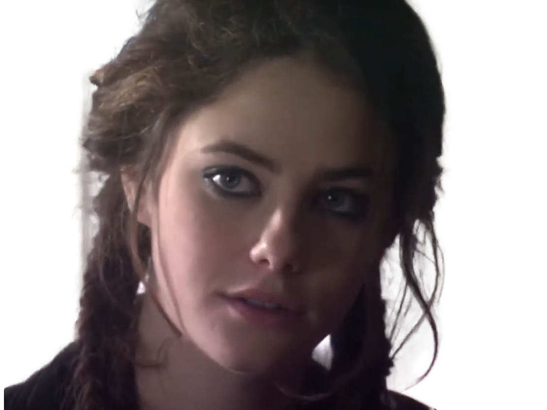 kaya scodelario skins actrice femme effy nattes