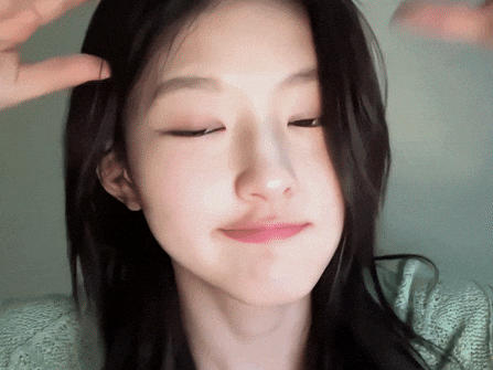 kiss of life - haneul gif heart cute
