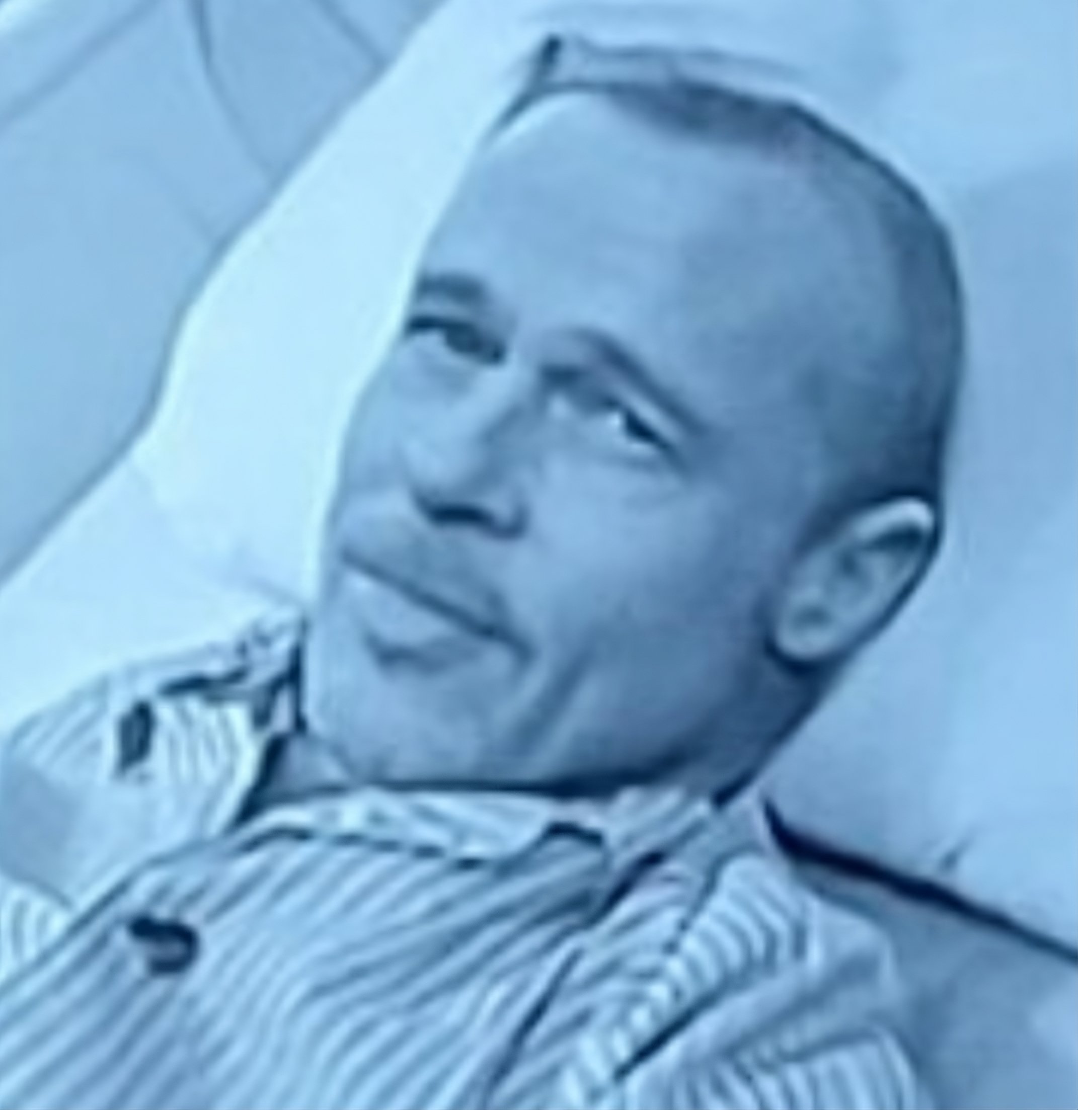 brad pitt brouteur scam arnaque low qi femme meuf fille 800k africain noir acteur usa