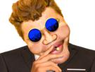 bogdanof-lunettes-golem-fume-tete-inclinee-penchee-moqueur-narquois