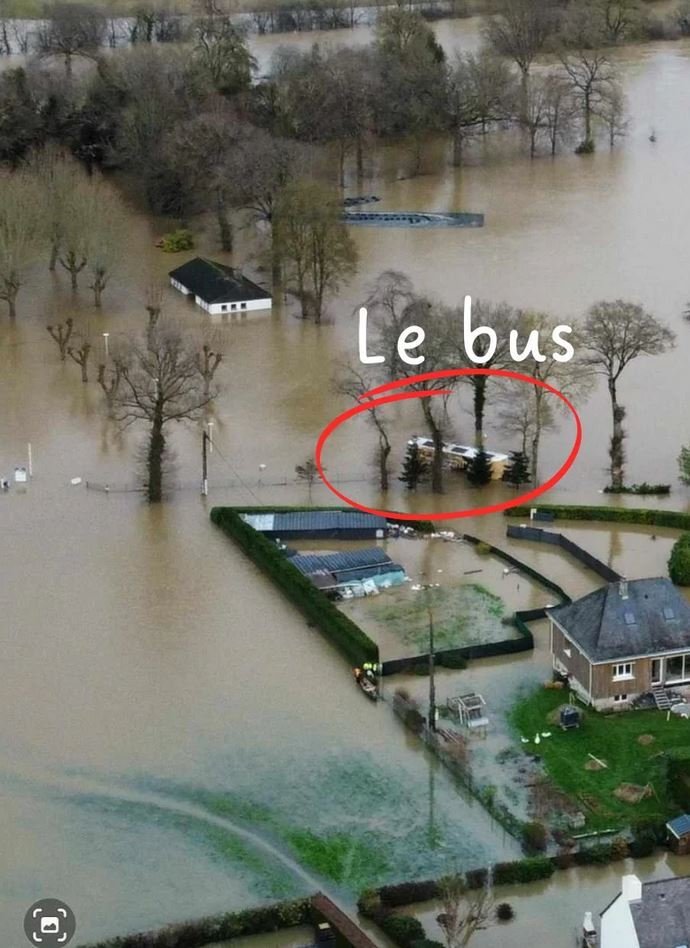 bus inondation famille chance