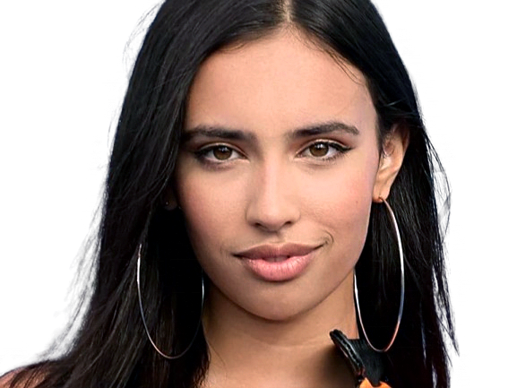 kylie cantrall actrice youtubeuse chanteuse americaine regard badass