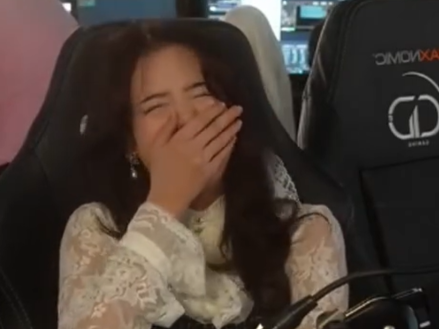 pokimane rigole nez main ayaaaa