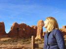 desert-canyon-texas-arizona-nouveau-mexique-new-mexico-femme-blonde-illusion-comique