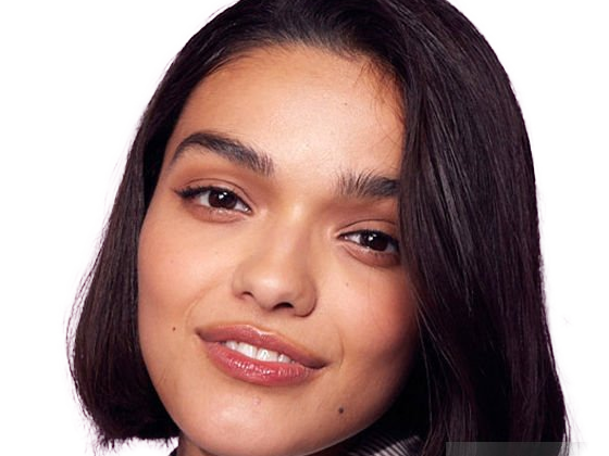 rachel zegler actrice chanteuse americaine colombienne polonaise femme fille brune mate