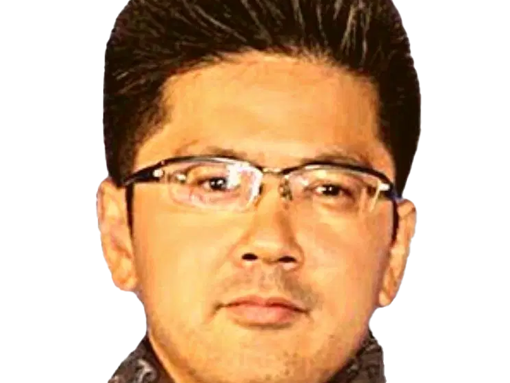 yusuke murata auteur mangaka manga japonais eyeshield 21 one punch man opm dessinateur cimermurata unemaindansleslip