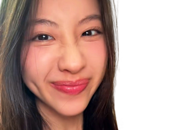 taiwanaise angela belle cute taiwan grimace