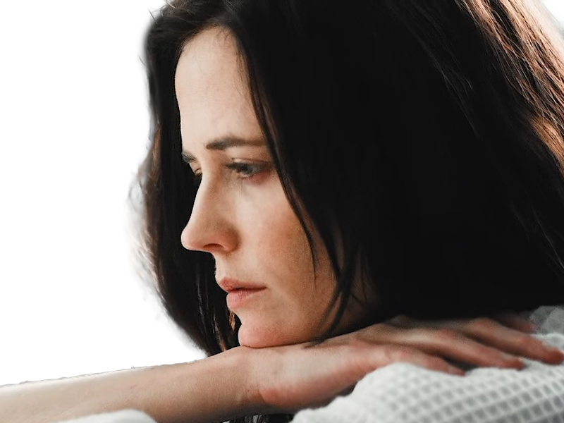 eva gaelle green actrice francaise femme fatale belle jolie yeux bleus noirs milf