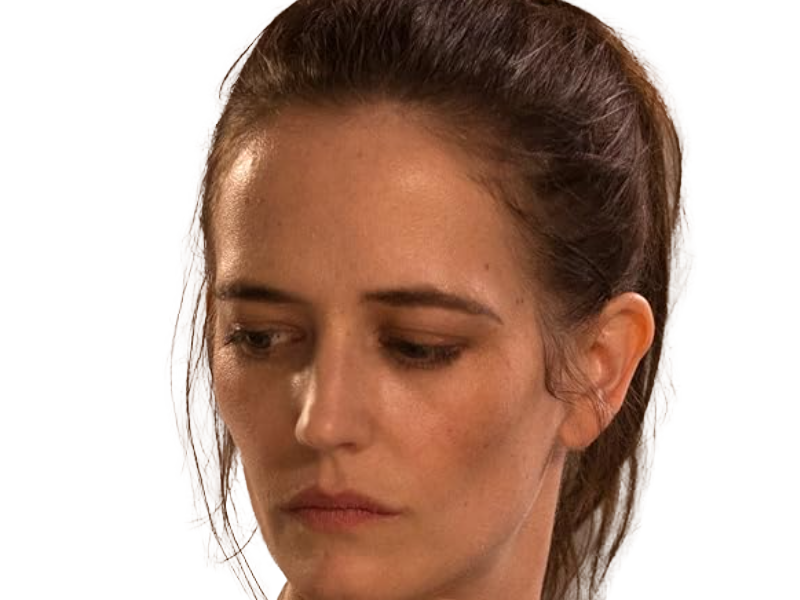 eva gaelle green actrice francaise femme fatale belle jolie yeux bleus noirs milf