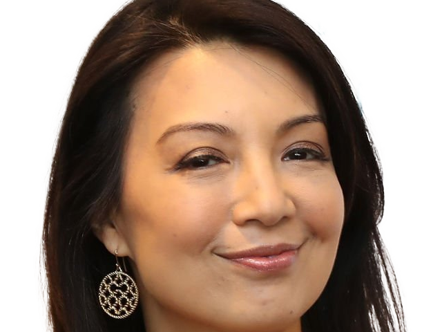 ming-na wen actrice americaine chinoise asiatique asiat femme sexagenaire cheatcodeasiatique