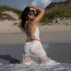 delphine-wespiser-femme-meuf-fille-bonne-bave-mer-plage