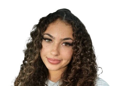 ashaley ash kash teen 1010 metisse yeux vairons onlyfans cheveux boucles influenceuse