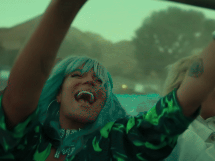 karol g sejodioto bleu turquoise gif