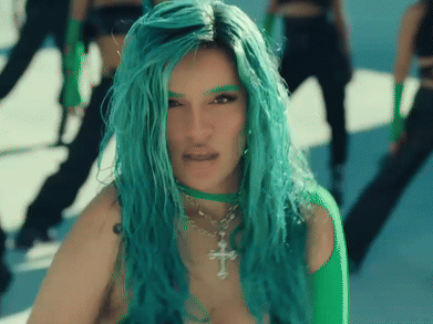 karol g sejodioto bleu turquoise gif