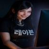 stellar-blade-stellarblade-projecteve-raven-sourire-gameuse