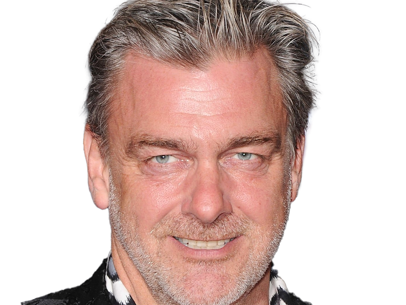 ray george raymond stevenson acteur britannique homme cinquantenaire cinquantaine