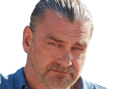 ray george raymond stevenson acteur britannique homme cinquantenaire cinquantaine