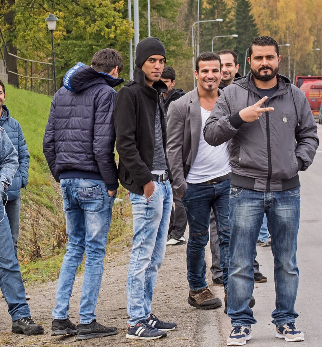 glandilus alloc caf parasite gred sait cotise rsa slave tlm taf job remplace taxe immigre