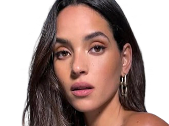 adria arjona actrice guatemalteque portoricaine latina regard belle