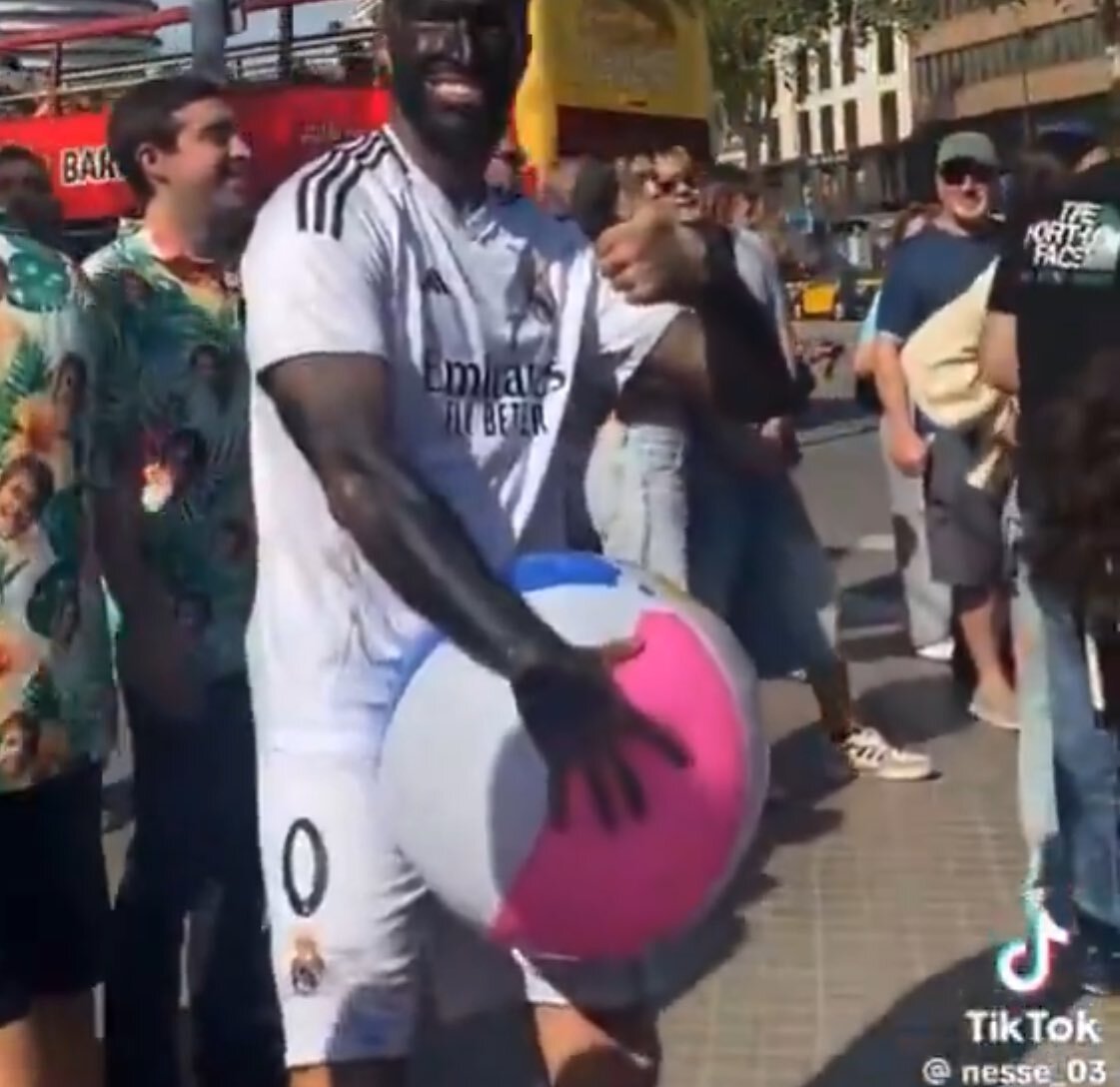 vinicius jr junior real madrid black face racisme