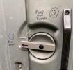 glandilus-toilet-bano-bath-tarax-hp-nuts-autism-genius-schizo-poop-pee-public-door-lock