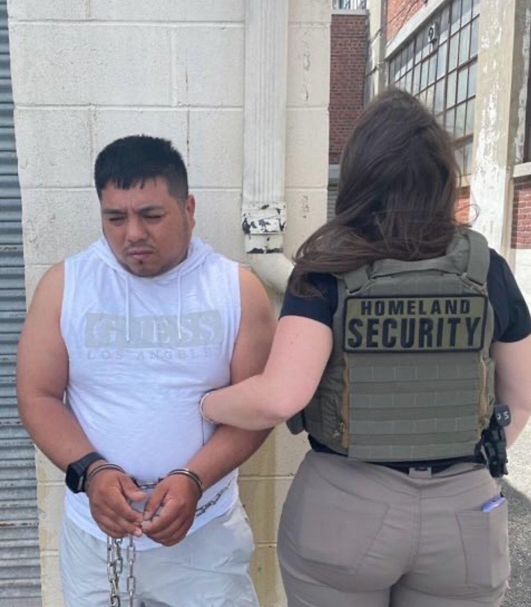 bbw chubby usa boule police flic femme meuf fille