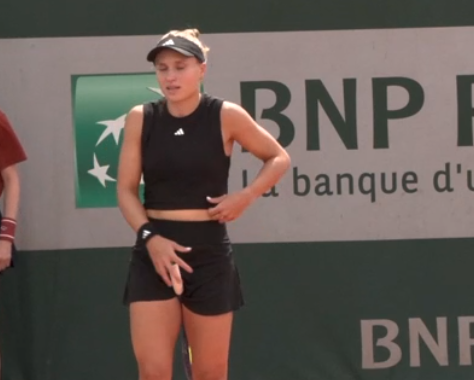 yulia starodubtseva tennis roland garros femme meuf fille gratte