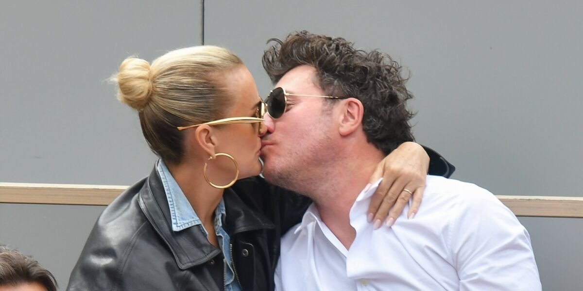 djo jonnhy halliday estelle bisous cuck femme meuf fille tchoin