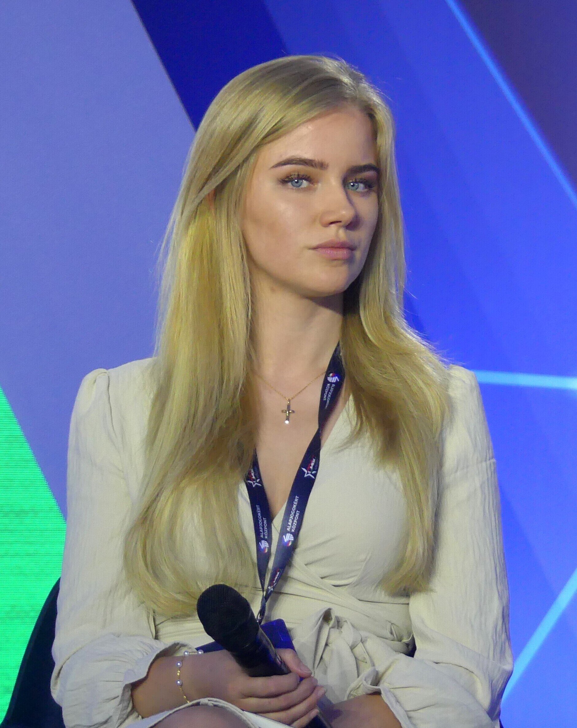 glandilus ev vlaar pol blondie tiny catin infos influ femen diario comm speak trad nl